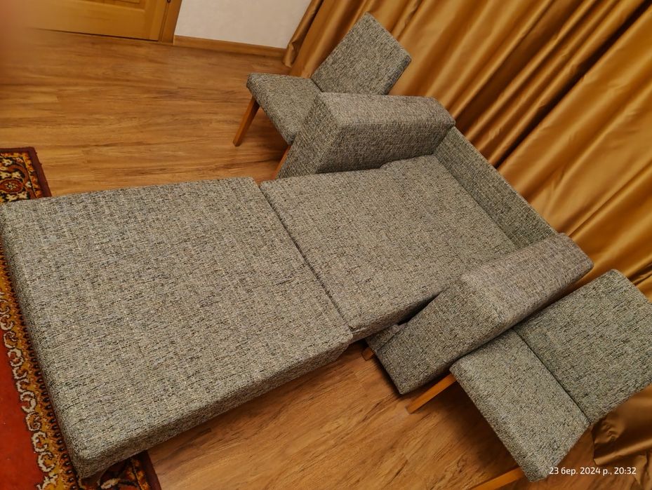 Продам розкладне крісло