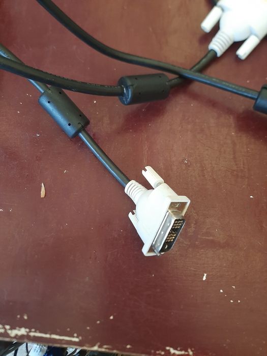 Various VGA and VDI Cables64740468035842124