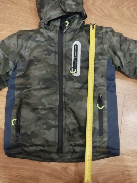 Продам куртку і штани для хлопчика-104