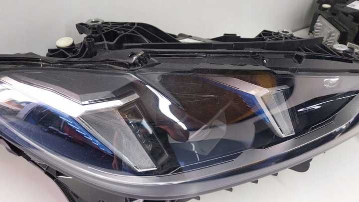 BMW i4 G26 Фари передні LED