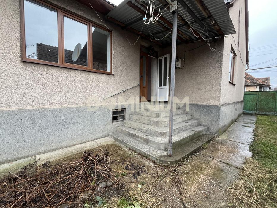 Продається будинок в м.Тячів