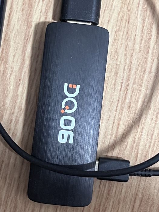 Android TV Stick DOOG DOO8 2GB RAM 32GB ROM + Comando e Cabos