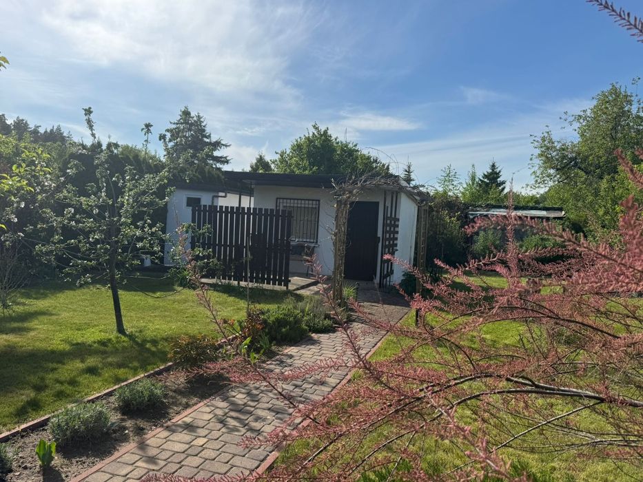 ROD Camping ul. Złotowska bardzo zadbana działka z domkiem + domek gospodarczy, woda, prąd caly rok
