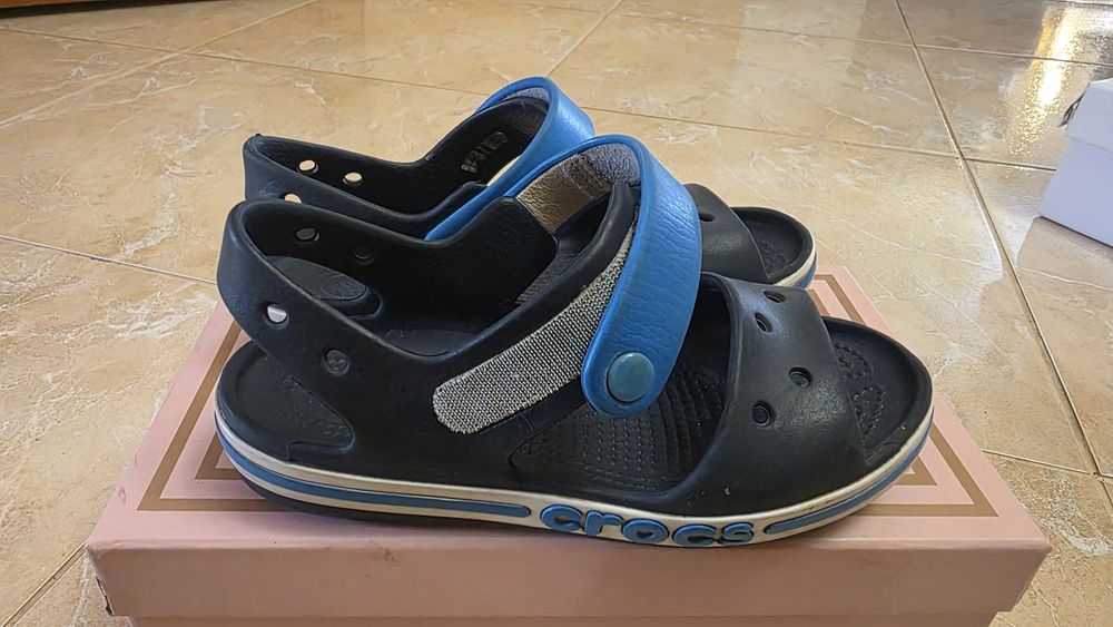 CROCS Хлопчаче взуття розмір J2