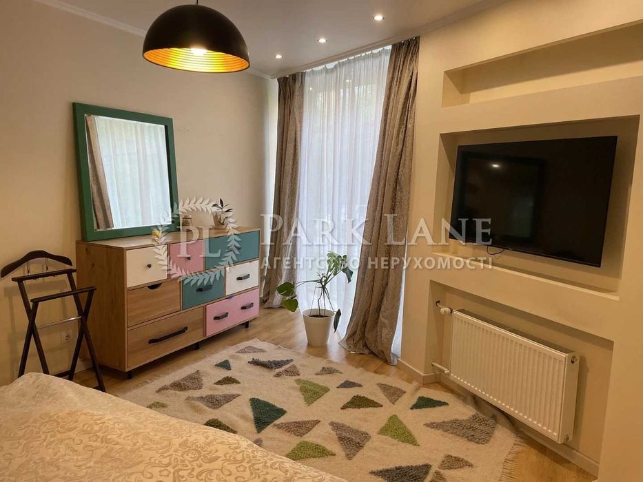 Продам 3 кімн у ЖК Чайка під Києвом з ремонтом для себе Лобановського