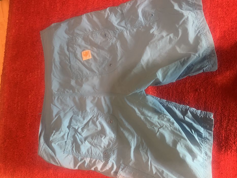 Calcoes levis .. billabong .. carhartt .. loreak