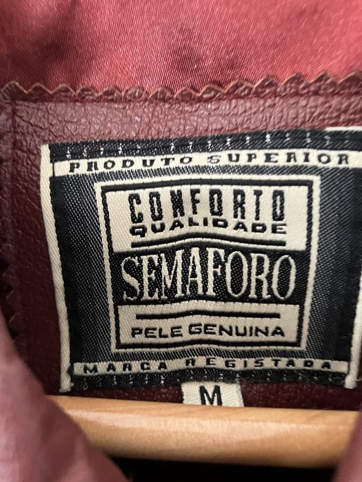 Casaco pele cor Bordeaux