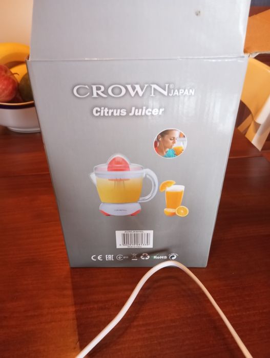 Expremedor eletrico de laranjas/citrin Crown