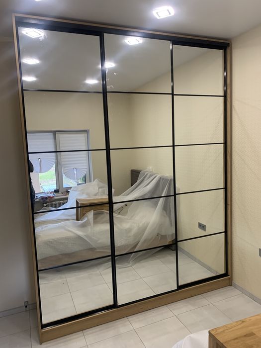 Меблі на замовлення, кухні, шафи-купе, вітальні , гардеробні