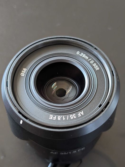 Об'єктив Samyang AF 35mm f1.8 EF для Sony E