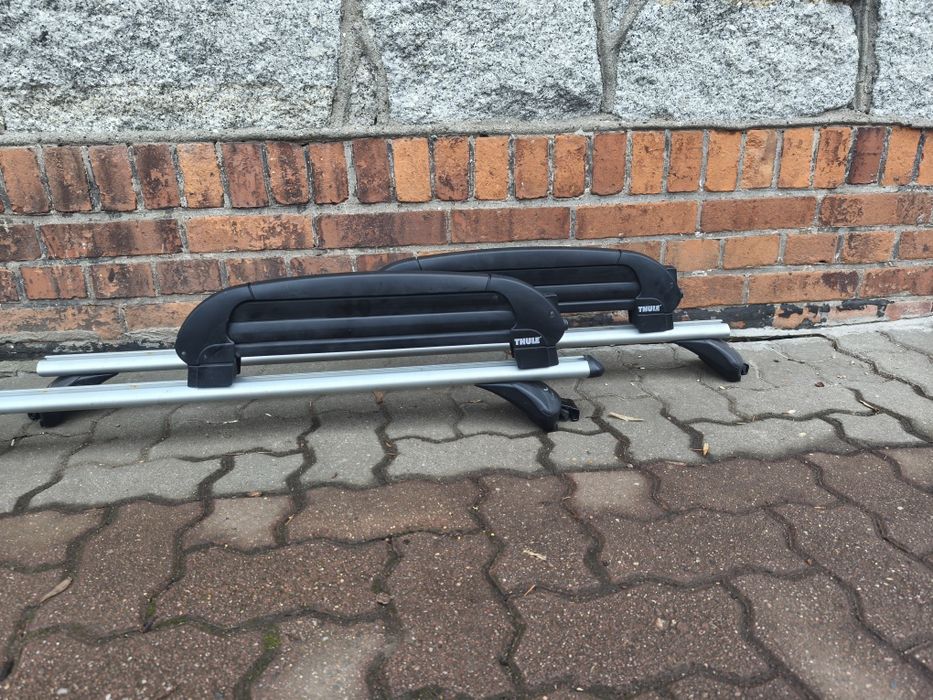 Bagażnik uchwyt na narty THULE na 8 nart