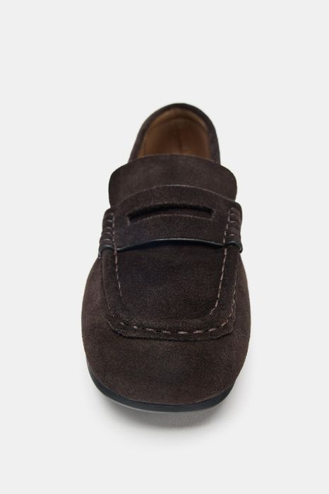 Замшеві лофери Zara