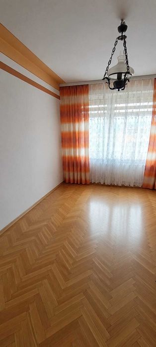 Sprzedam 4 pokojowe mieszkanie w Gorlicach ul. Hallera