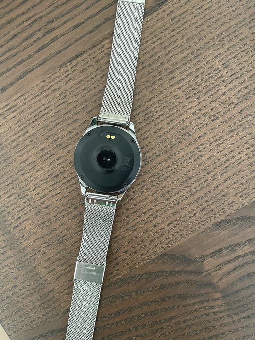 Жіночий смарт годинник KW20