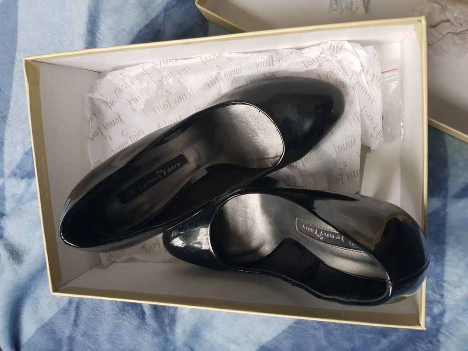 Czarne szpilki czarne Jenny Fairy CCC r. 35 lakierowane obcas 9,5cm