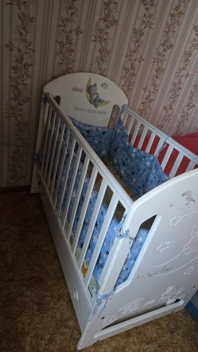 Продам кроватку дешево