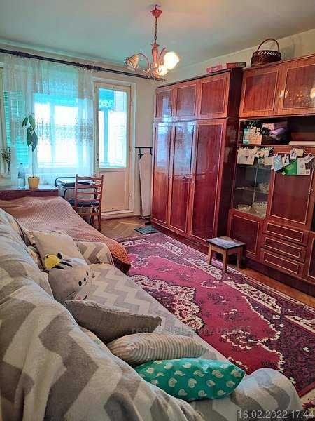 1-кім.кв-ра вул.Наукова (р-н аквапарку) в хор.стані,не кутова. 55000 $