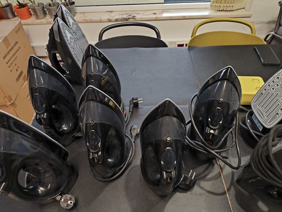 19 ferros de passar como novos, a trabalhar perfeitamente