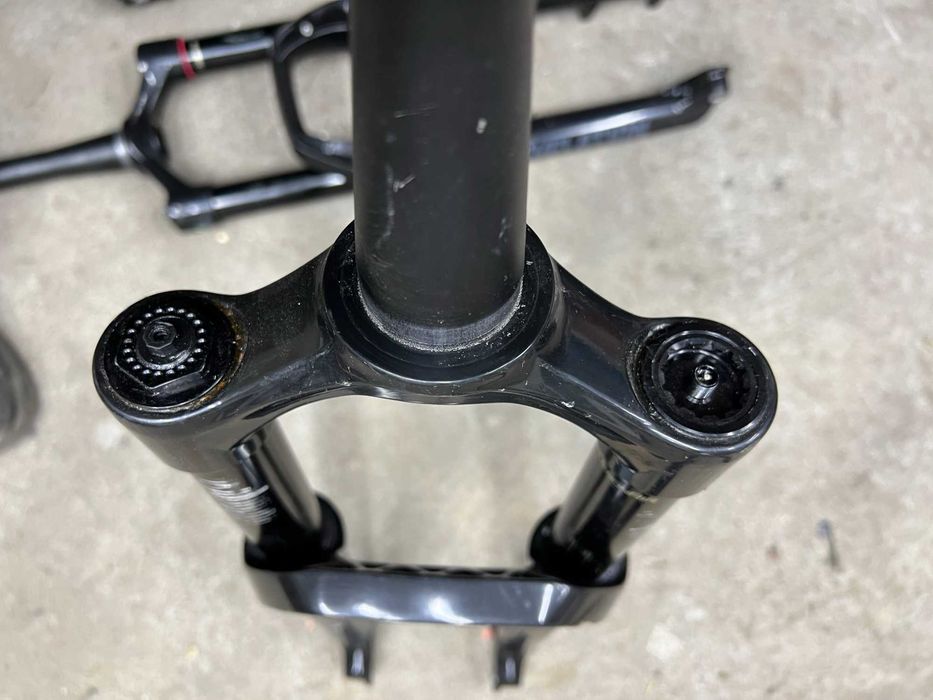 Rock Shox Revelation RC 29 150mm widelec amortyzator