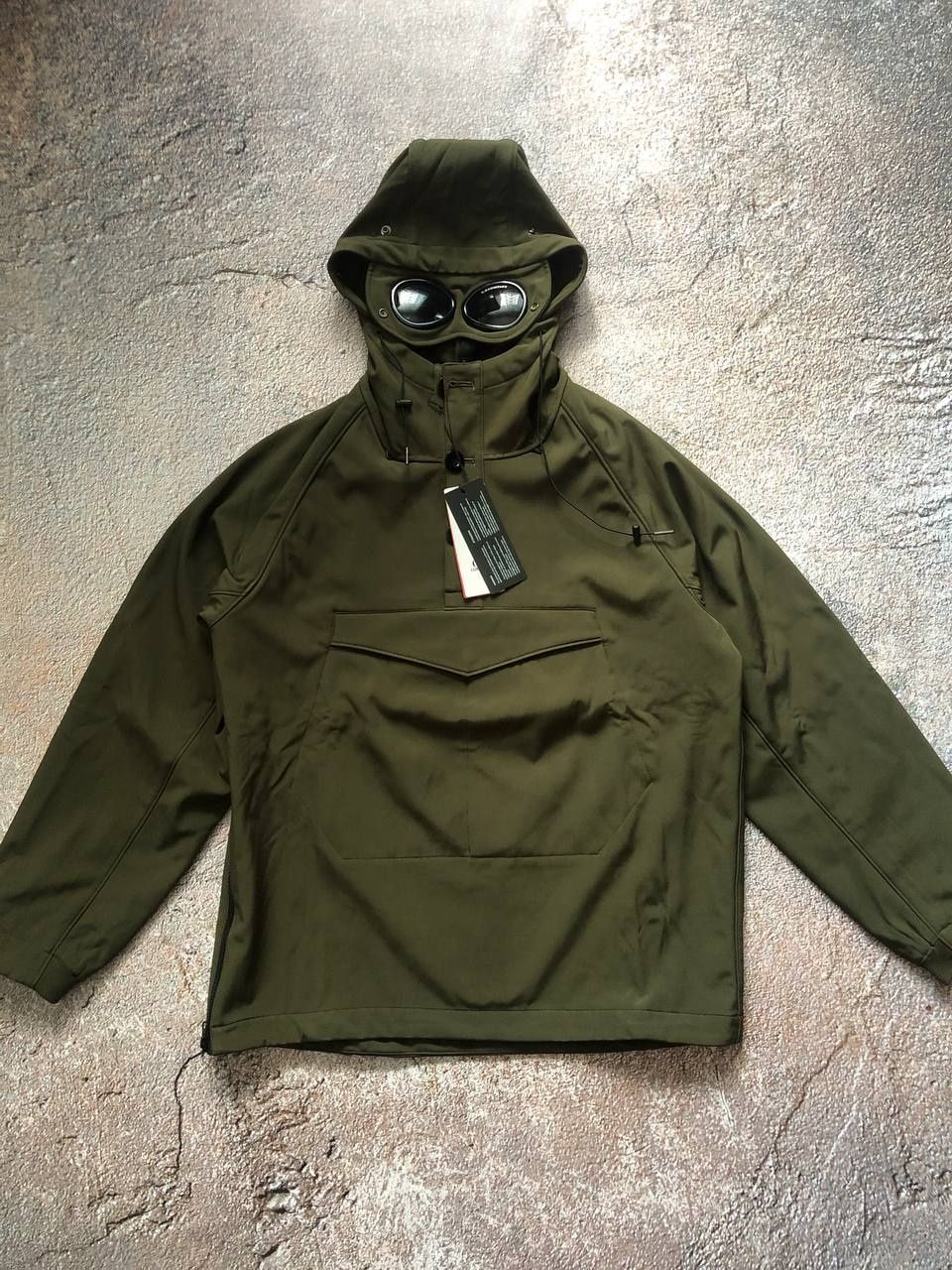 C.P. Company Maroon Soft Shell Goggle Pullover Smock green 2 850 Olx