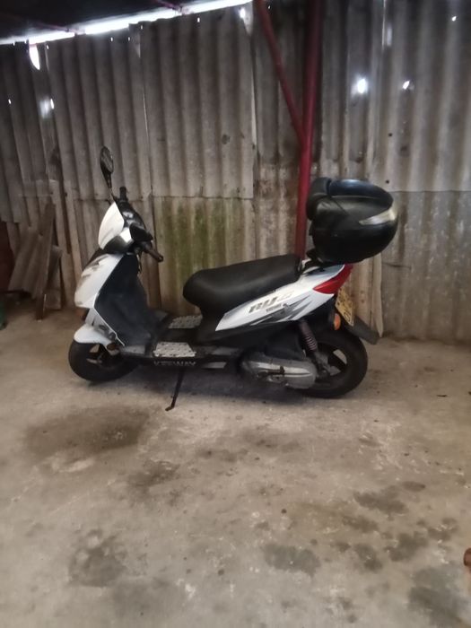 Vendo scooter como nova