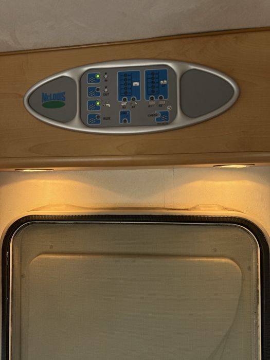Autocaravana de 2006 com 6 lugares