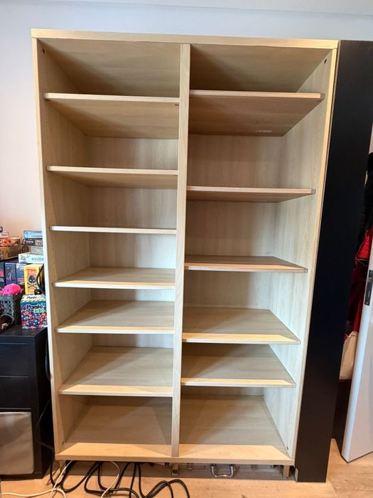 Armário alto Ikea, modelo Besta