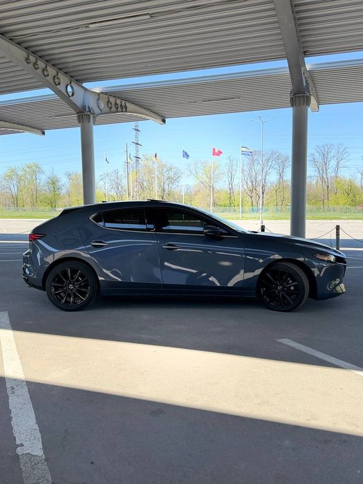 Продам Mazda 3 Premium
