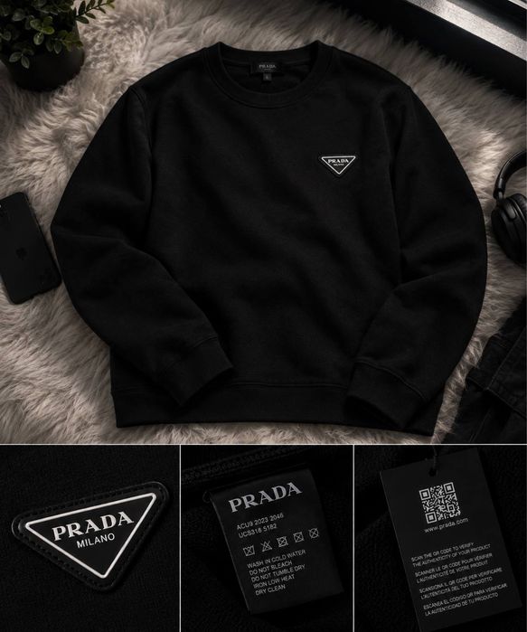 Кофта чорна PRADA