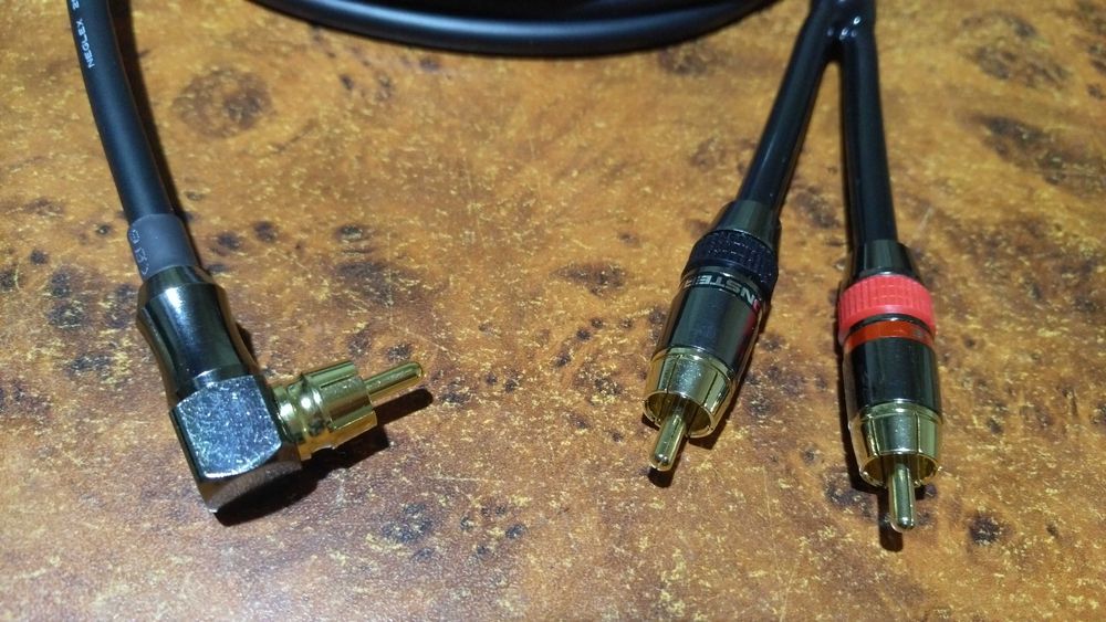 Hi-Fi сабвуферный Y-образный кабель RCA/2RCA Mogami Neglex W2534