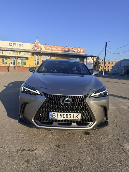 Lexus NX 200 (офіційний лексус Україна)