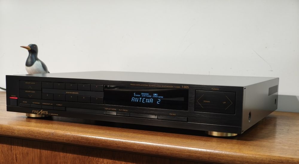 Sintonizador Grundig Fine Arts T-905