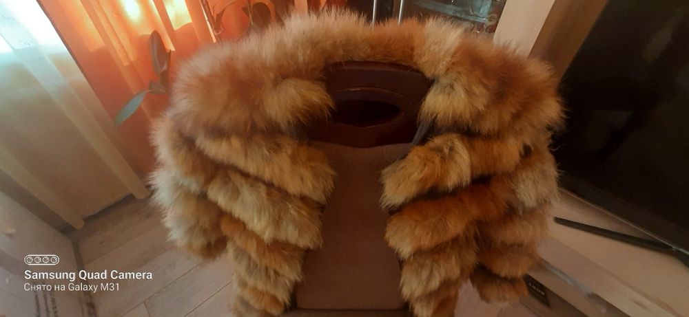 Срочно! Продам жилетку из Лисы