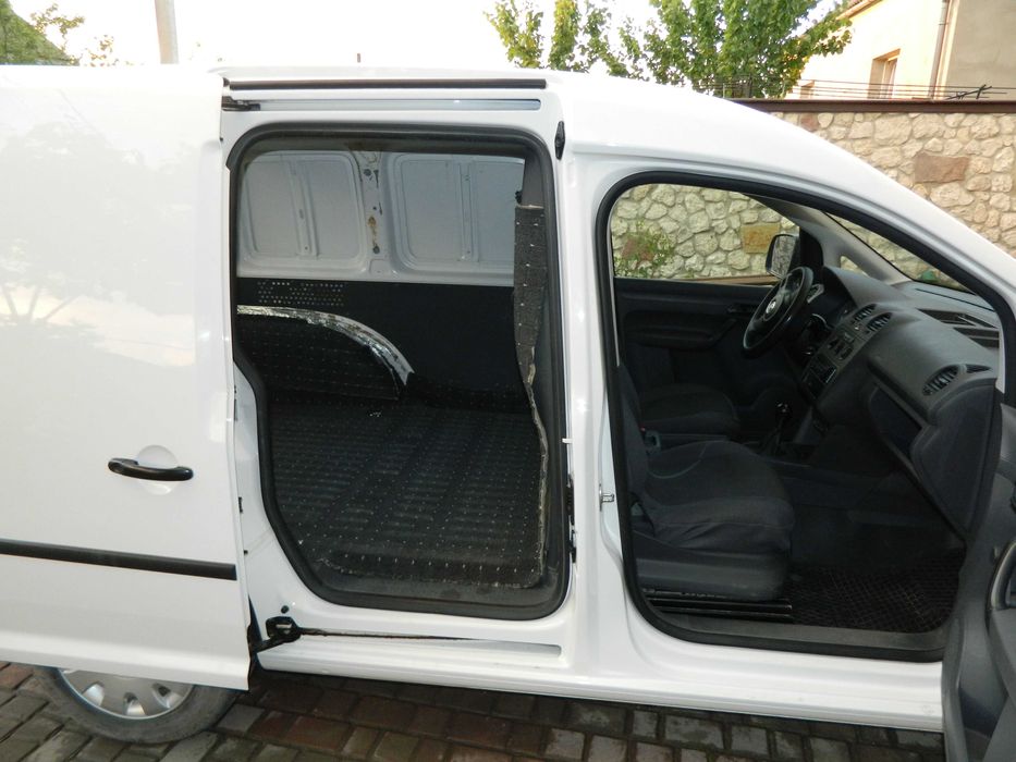 Volkswagen Caddy груз. 2011 року 1.6 TDI.