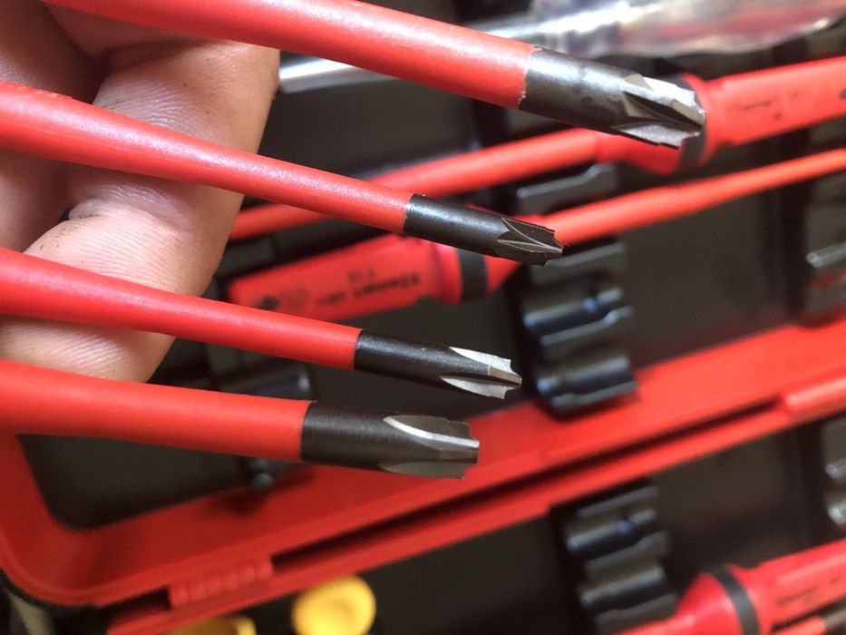 Нові набори викруток FELO E Smart VDE Slim як Wiha Wera