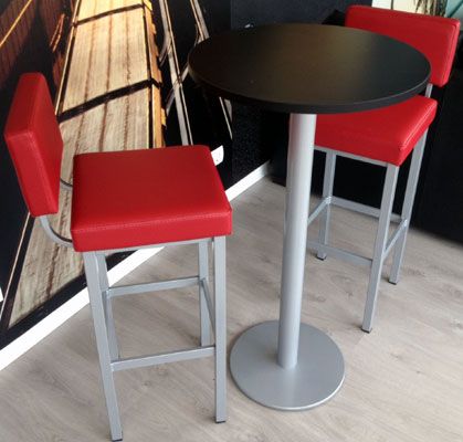 Mesas e cadeiras altas p/ entrada, bar e/ou copa