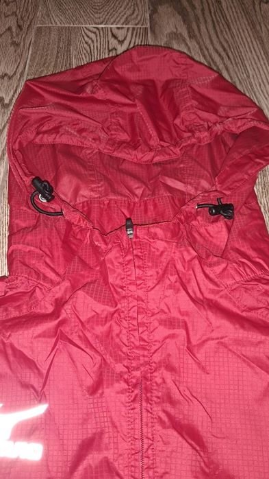 Бігова волого захисна вітровка MIZUNO