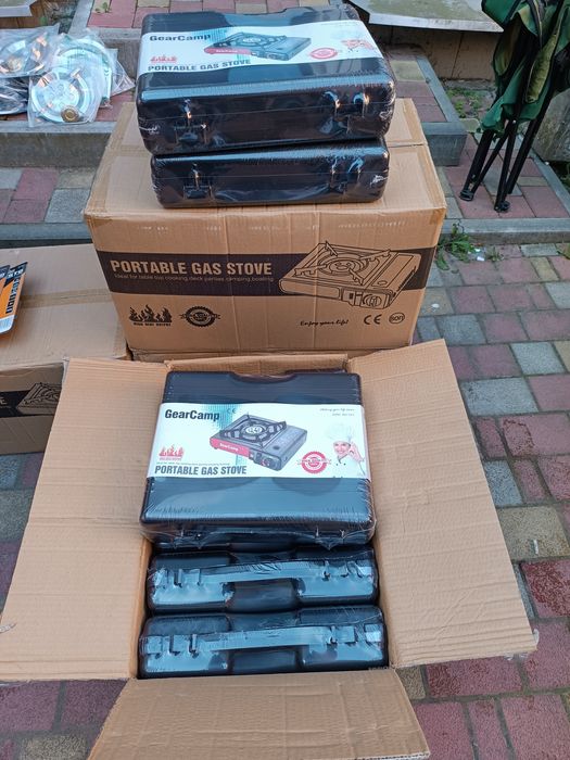 Портативна газова плита, в комплекті є перехідник під великий балон .