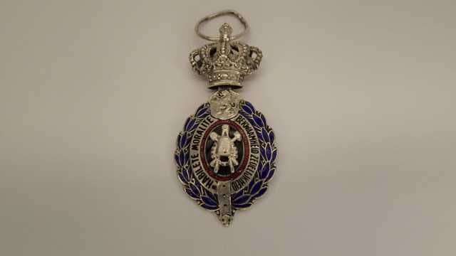 Medalha antiga  de peito de origem  Belga