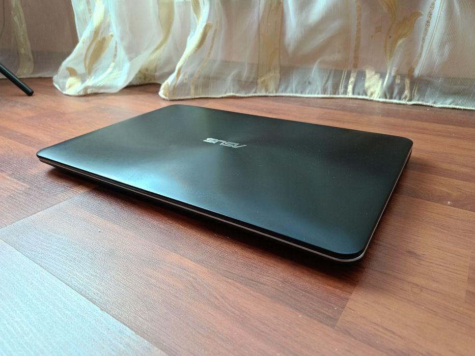 Сучасний Asus  ProBook Max ідеальному стані