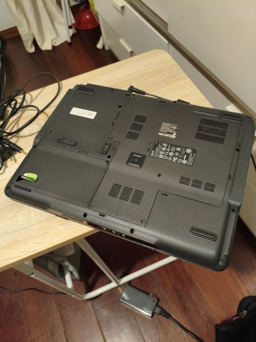 Portátil Acer Extensa 5630EZ em bom estado
