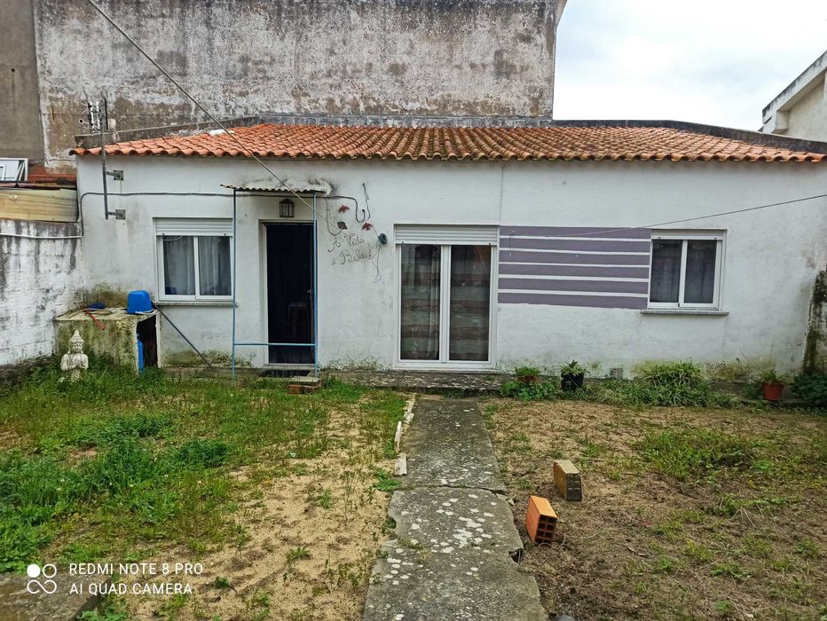 Vende se 2 moradias  Pederneira/ Nazaré