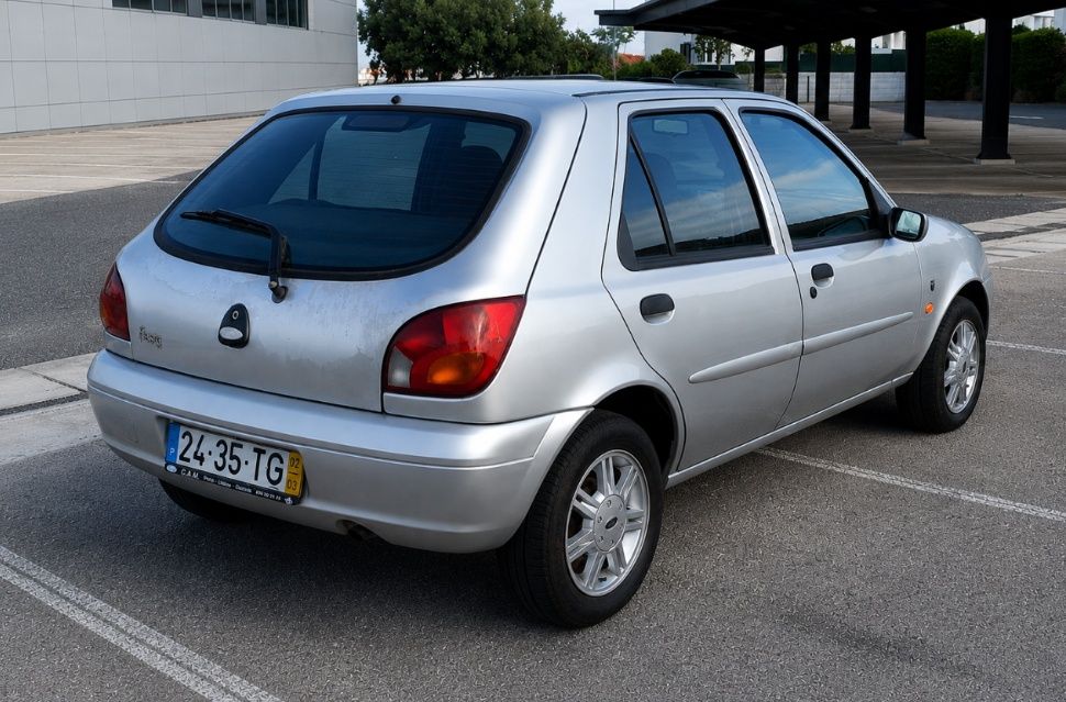 Ford Fiesta 1.2    Ano - 2002