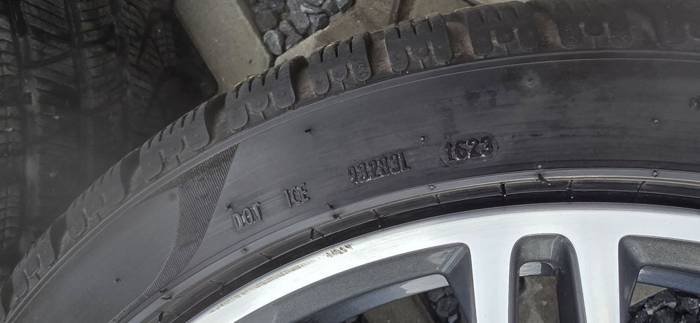 Felgi BMW 19” Styling 664M OEM G30 G31 5x112 ET30 ET44 + opony zimowe