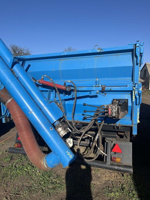 Причепи  ПТС -7 з шнеком