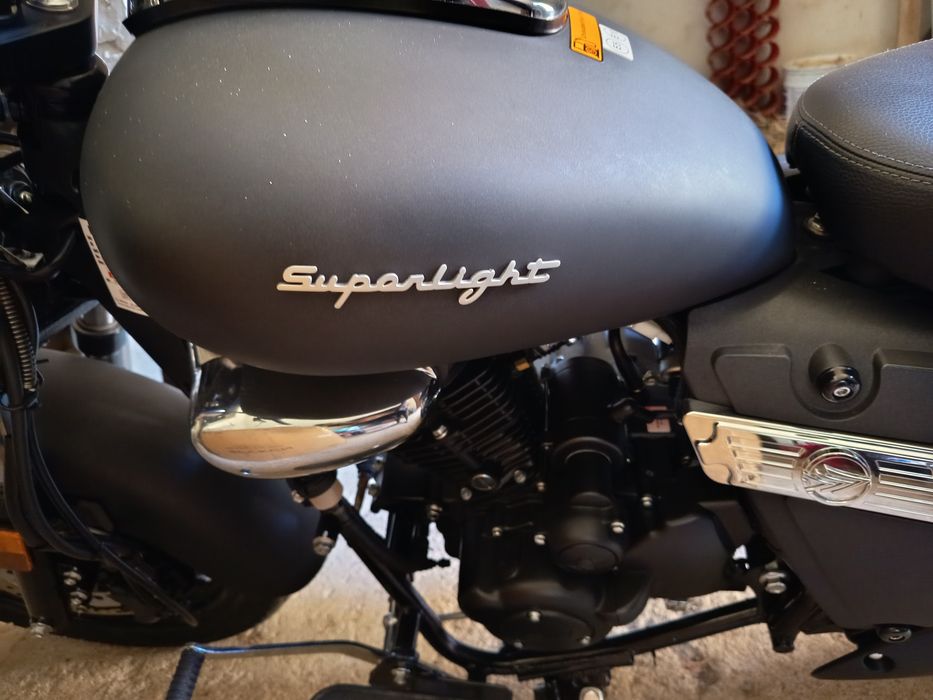 Keeway Superlight 125