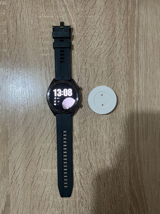 Сматр годиник huawei watch gt ftn b19