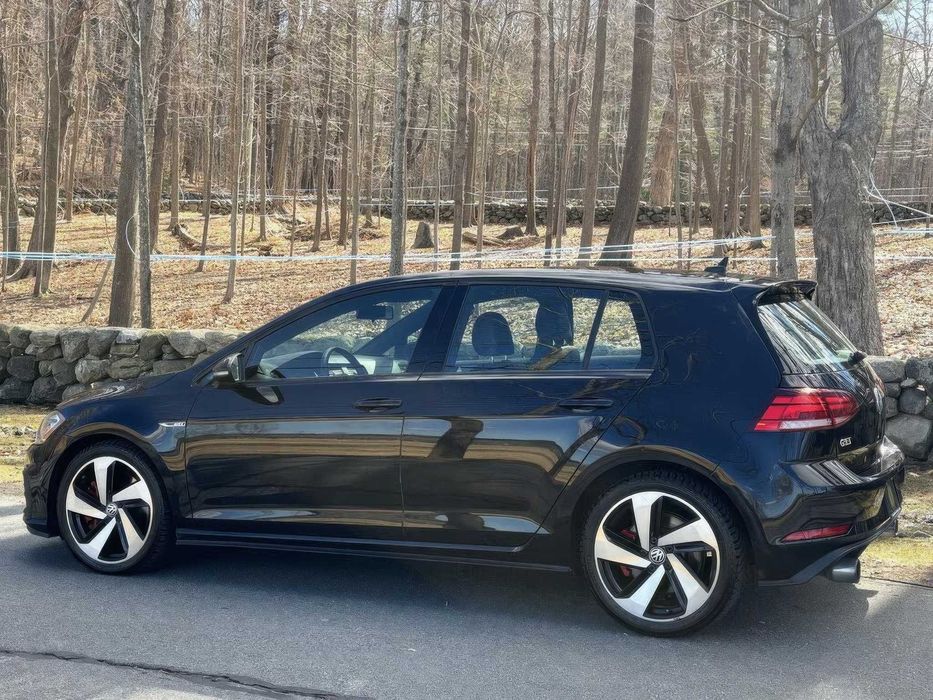 Volkswagen Golf GTI      2018