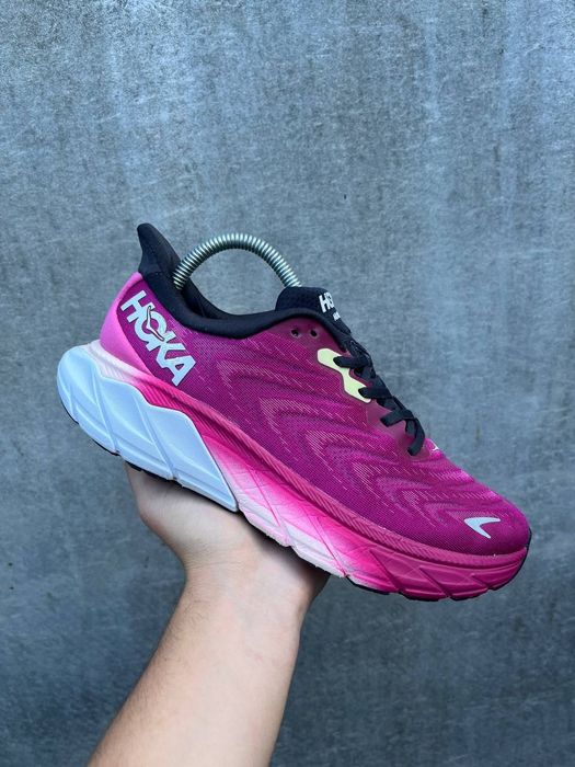 hoka arahi 6 - купити чоловіче взуття - Ціна на OLX.ua
