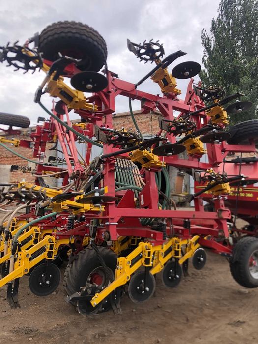 Анкерна паралелограмна висіваюча секція